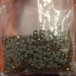 Hotfix Rhinestones   SS16